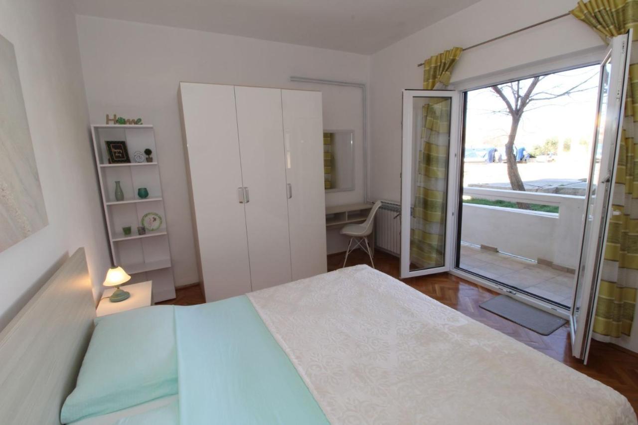 Apartment Pag 13060A パグ エクステリア 写真