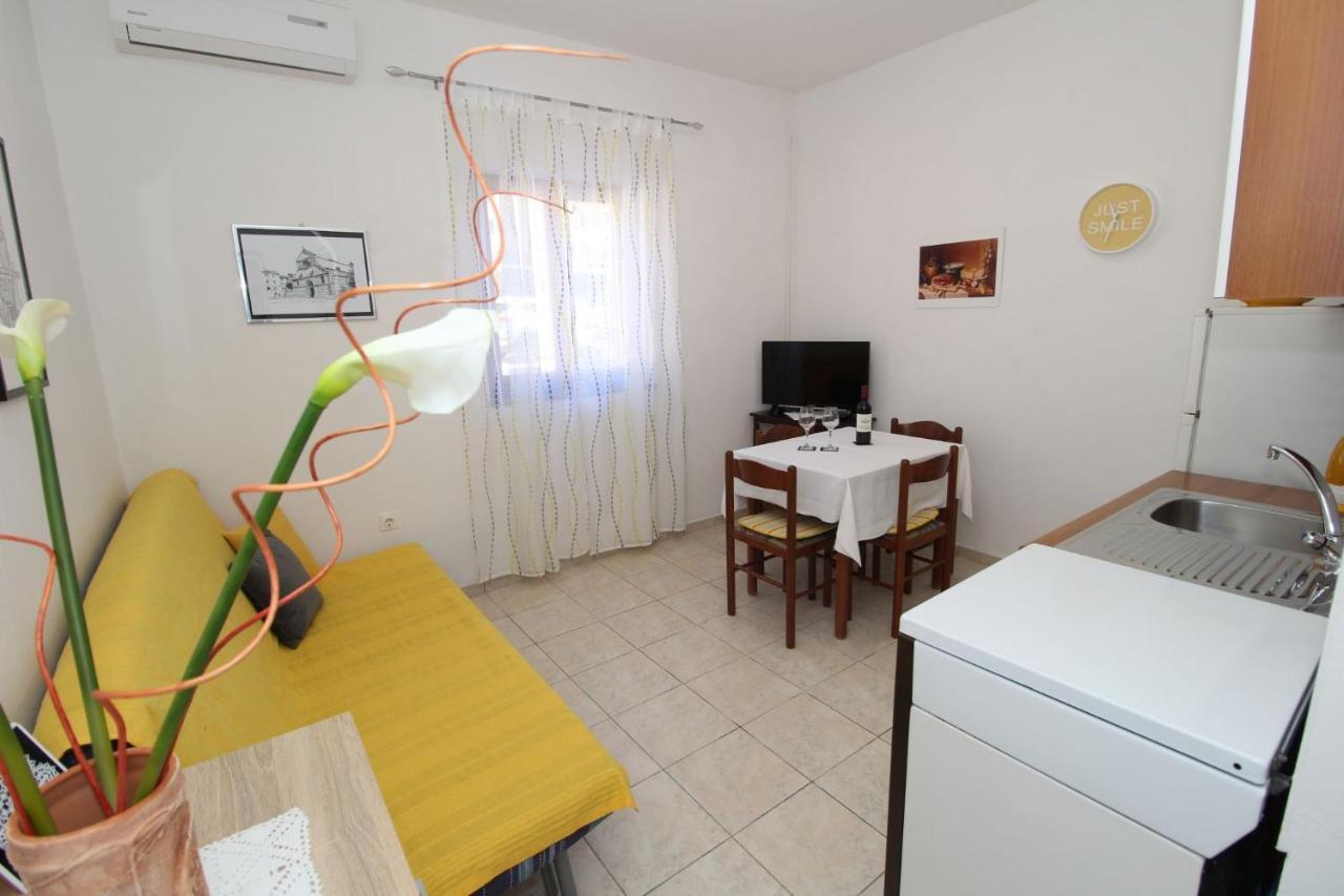 Apartment Pag 13060A パグ エクステリア 写真